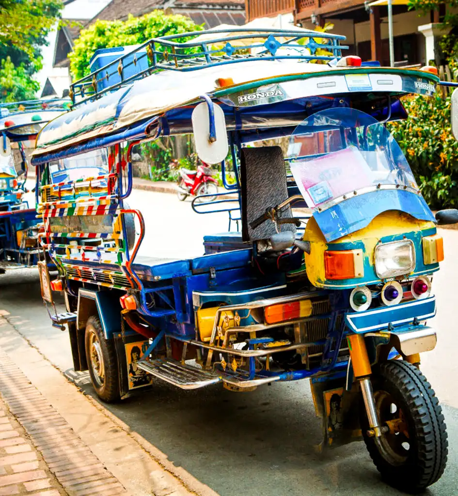 Ride around in a tuk tuk